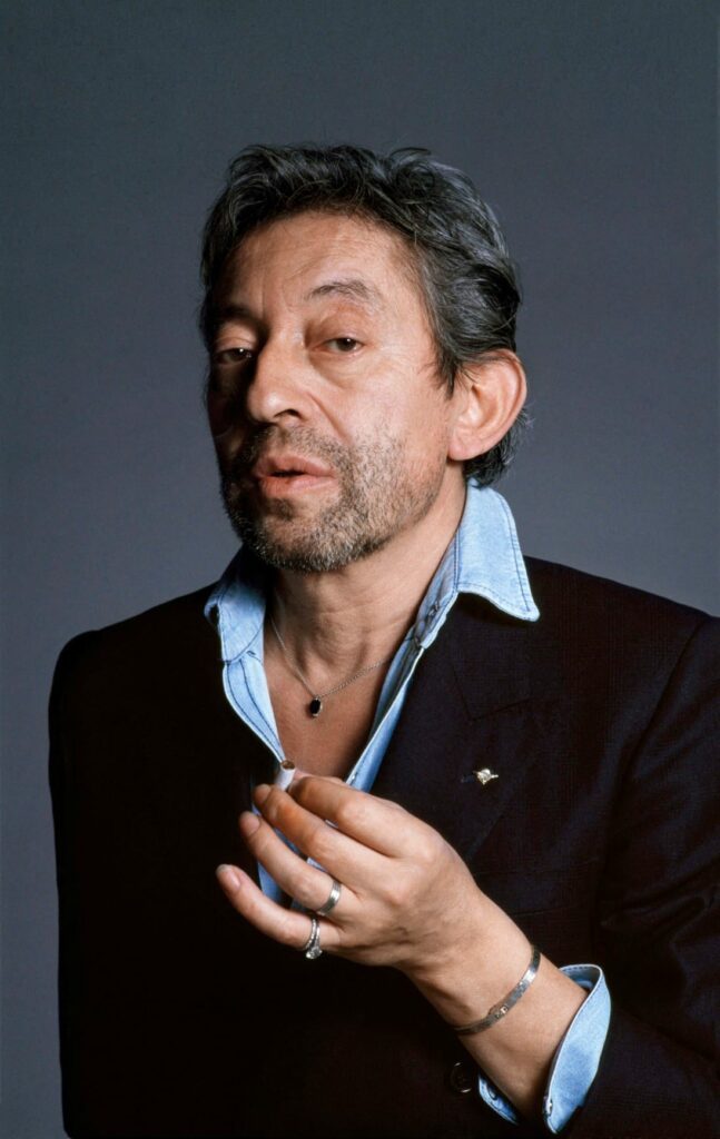 image de serge gainsbourg costume